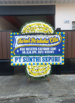 Papan Bunga Duka di Tegalampel
