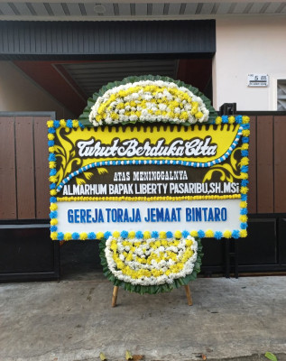 Papan Bunga Duka di Tegalampel