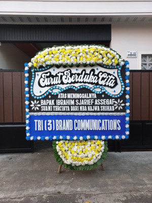 Papan Bunga Duka di Tegalampel